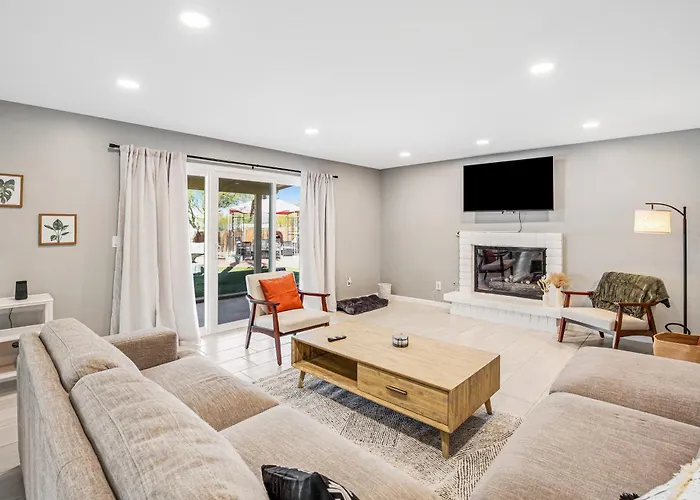 Cathay Place Holiday home *